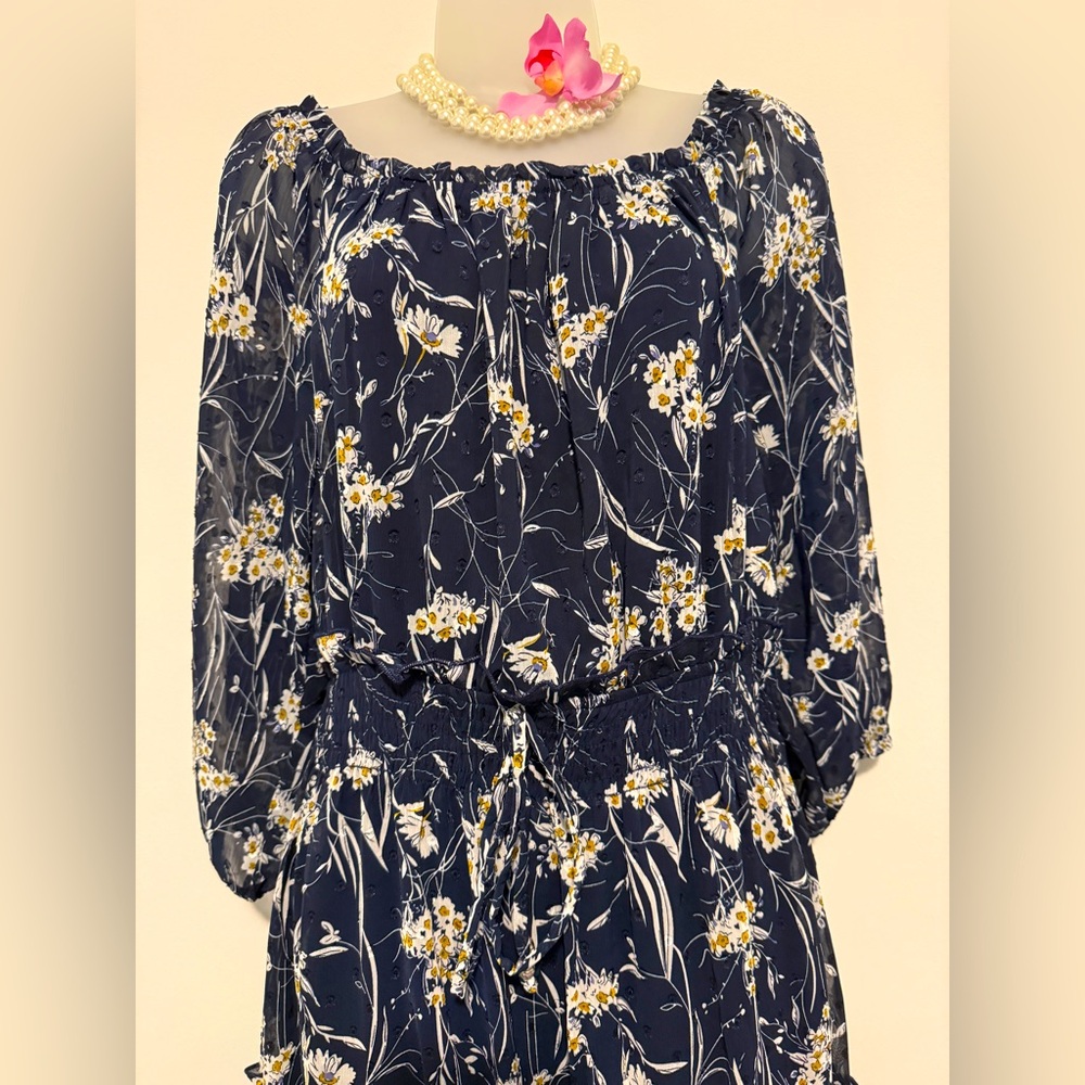 NWOT Lovely Ryan Michelle dress size L 🌸🌺